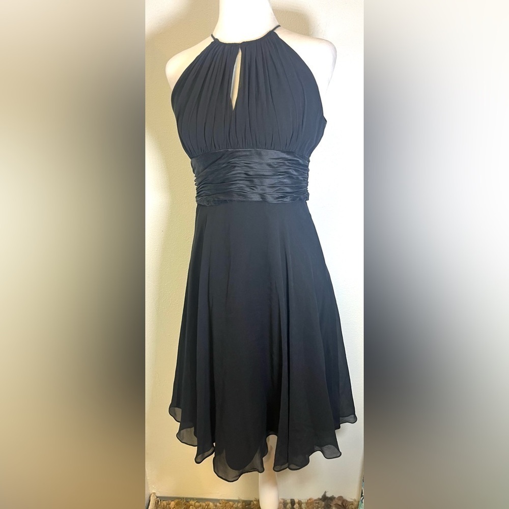 Vintage Maggy London Black 100% Silk Chiffon Dress Timeless Classy 
Size 6
